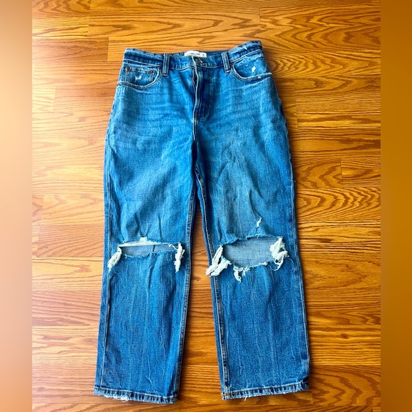 Abercrombie NWT Curve Love Ultra High Rise Ankle Straight Jeans. Size 29 XS - Picture 2 of 5